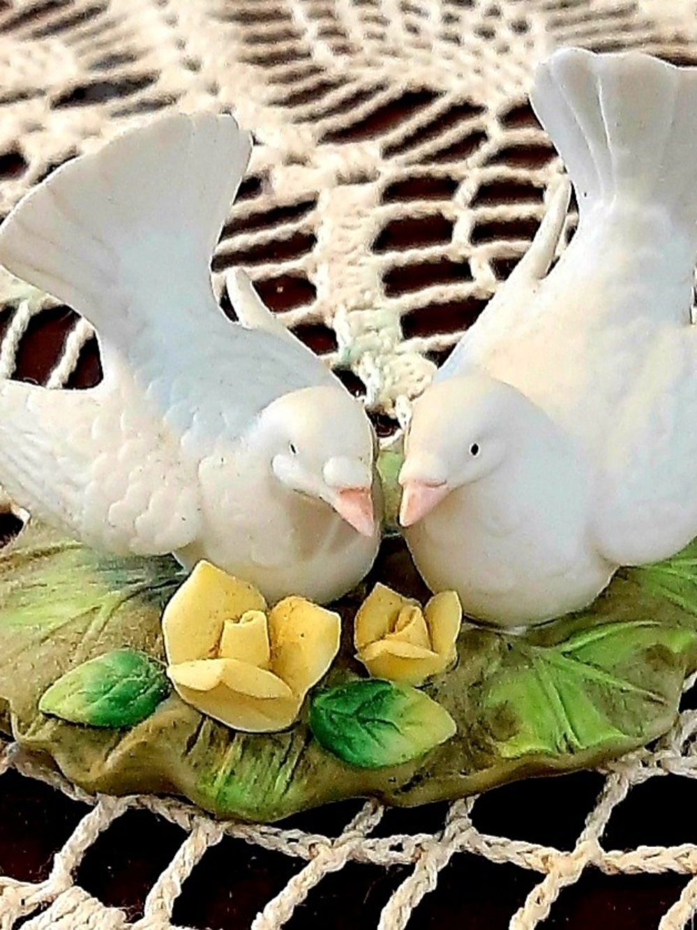 Lefton White Ceramic Dove Pair with Yellow Flowers